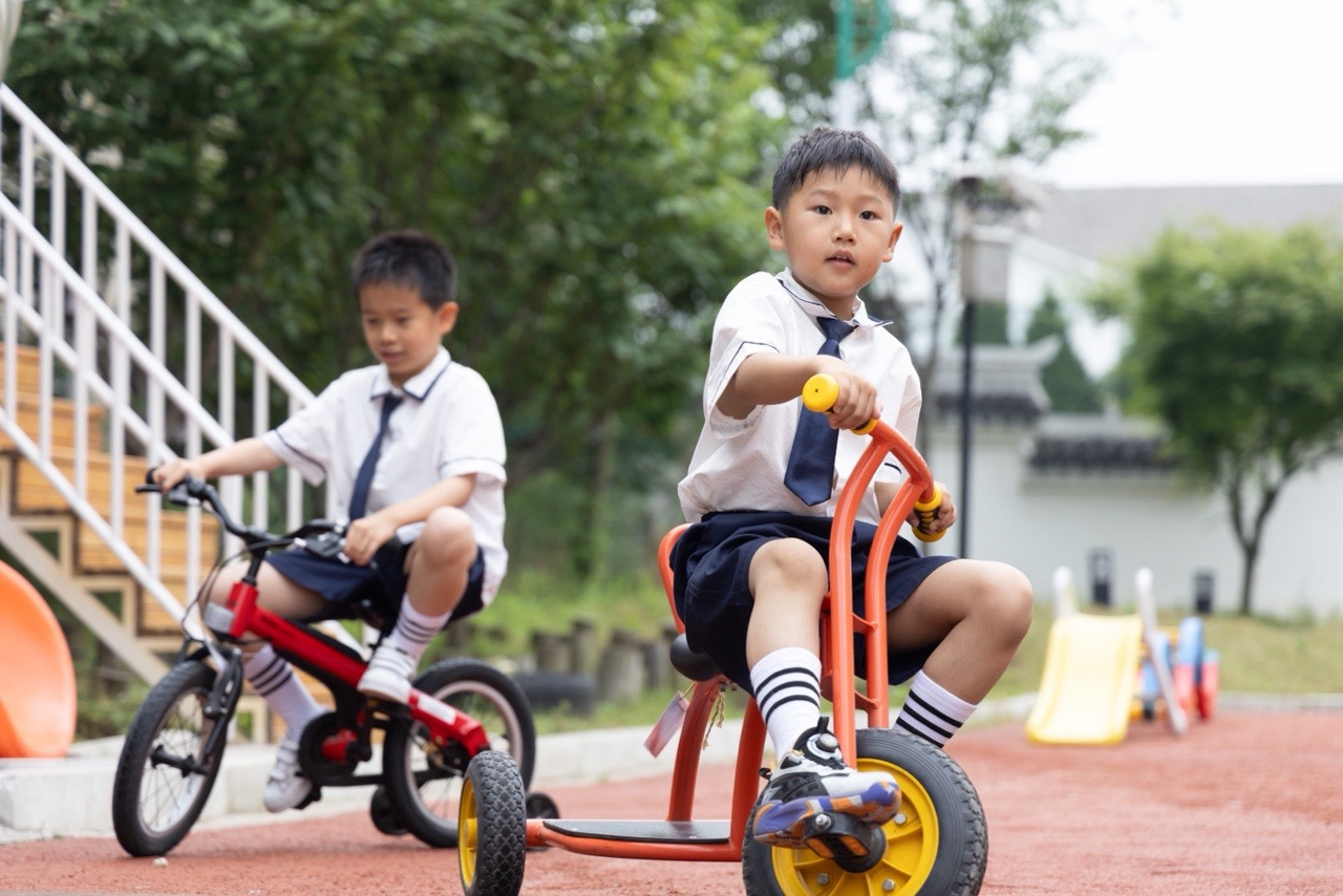 12435de85nfd9382d327a69c30c30853