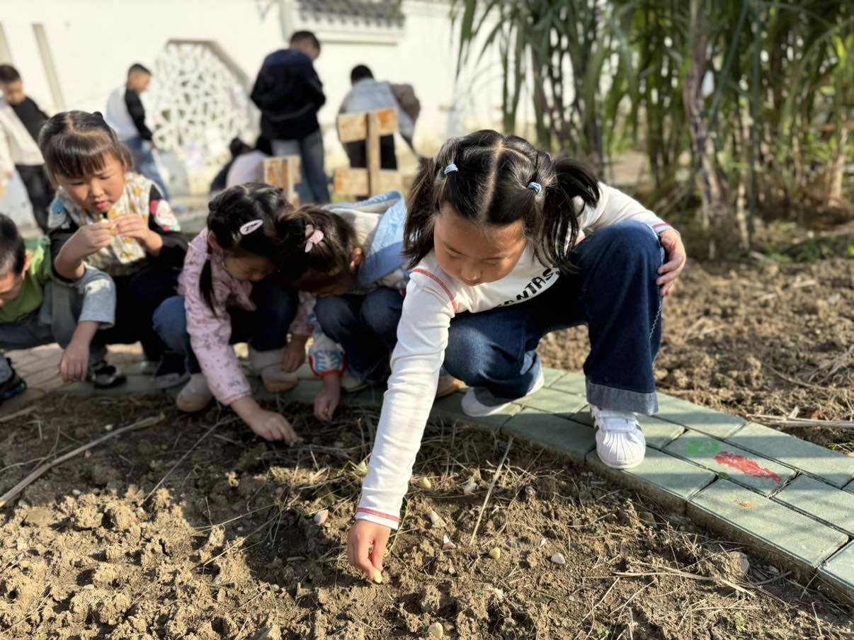 lQDPKH-ZoPBKo1_NA4jNBLawaa2tbUQ01CkI1ExlancDAA_1206_904