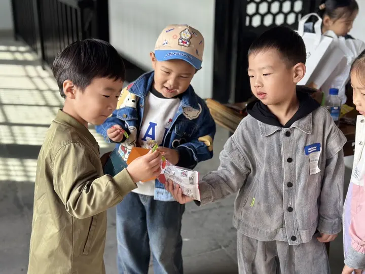 321711f1237f4869a887e37f3adaaeb2