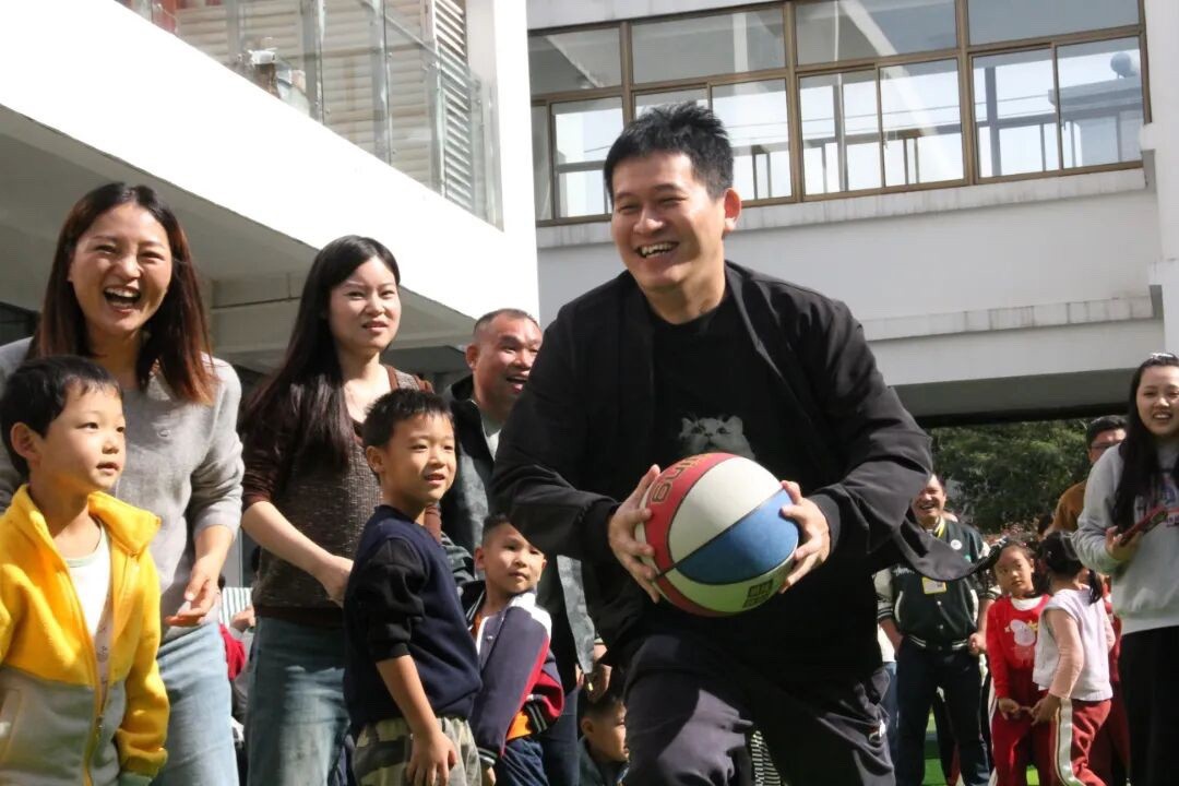 悦享秋冬 玩转运动——木实幼大班组亲子运动会