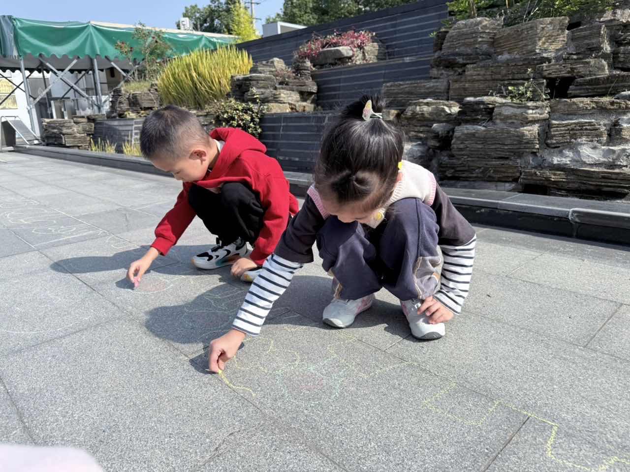 677281BA-9B7B-47F8-ACA5-43F6AF174684-20685-00000E004F0B5E44